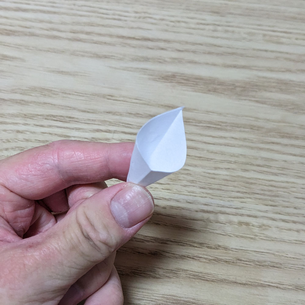 指で開いて成形する